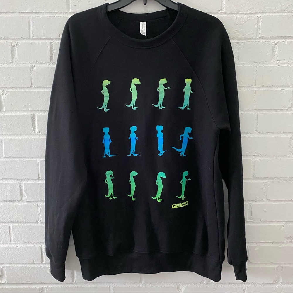 Geico Insurance Large Black/ multi color Lizard sweater shirt/crewneck sweater.